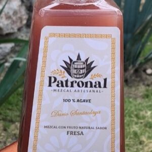 Mezcal con fruto Fresa 750 ml.