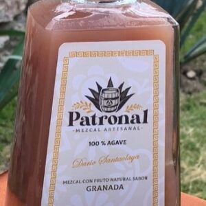 Mezcal con fruto Granada 750 ml.